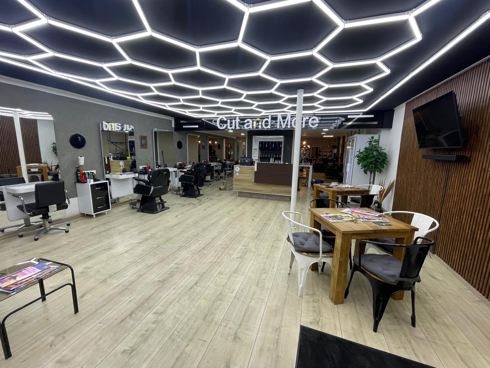 Empfangsbereich von Cut and More in Kalkar