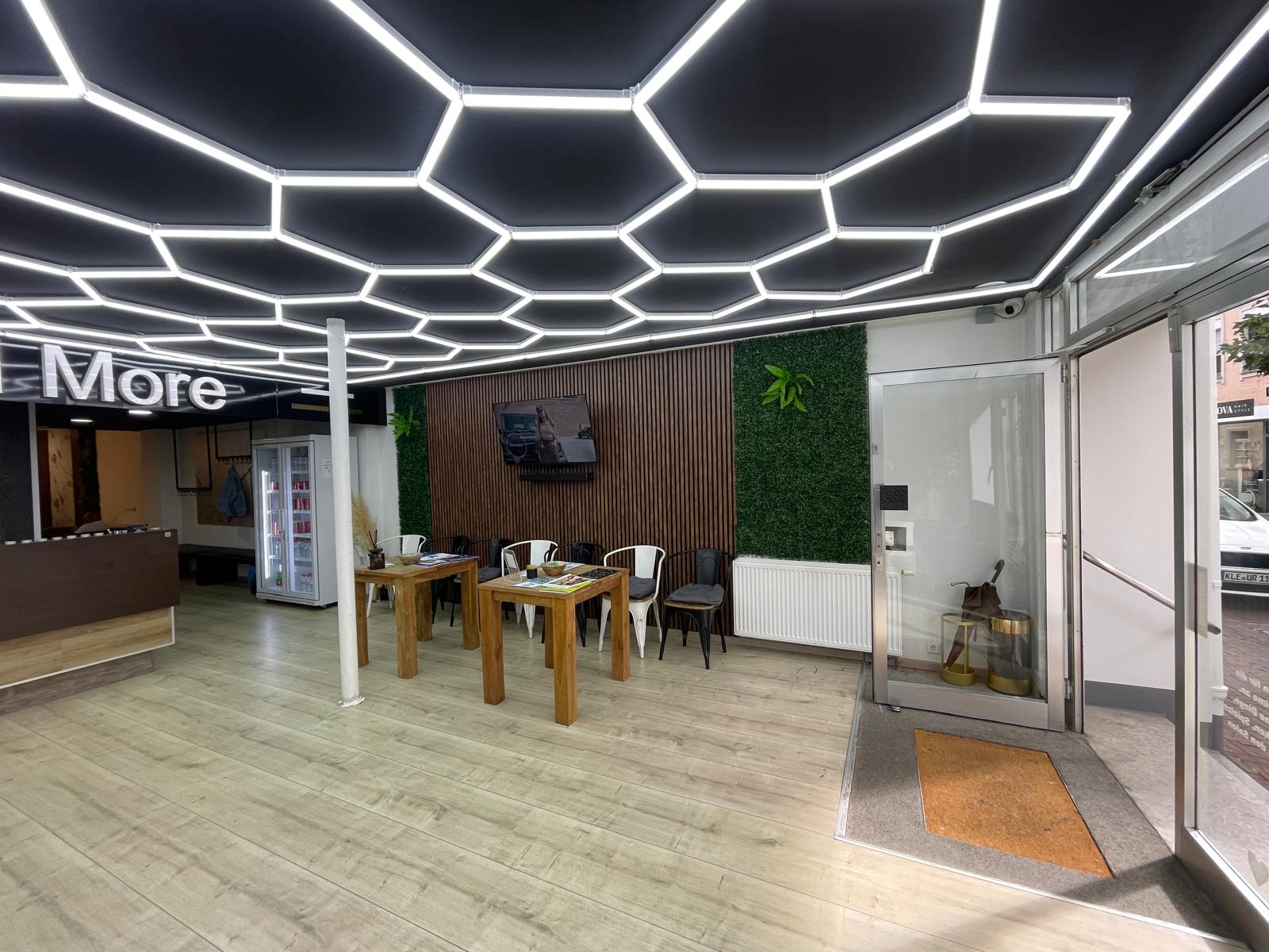 Cut and More Kalkar Innenansicht 3